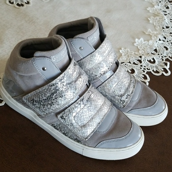 skecher street los angeles rise fit